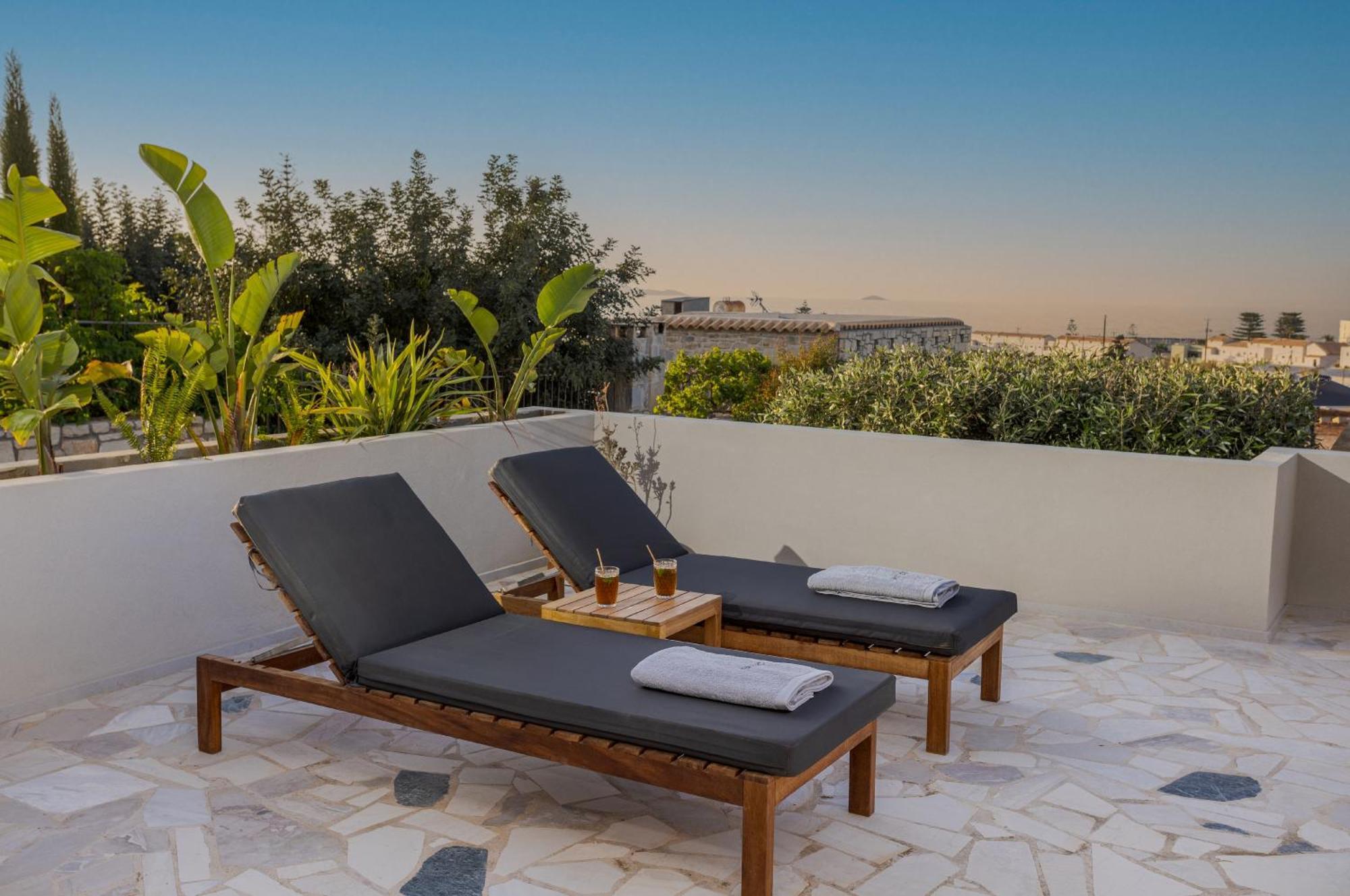 Basilico Suites Adults Only By Estia Гувес Екстериор снимка